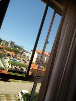 Apartamento Agradável Mobiliado - Praia do Sul